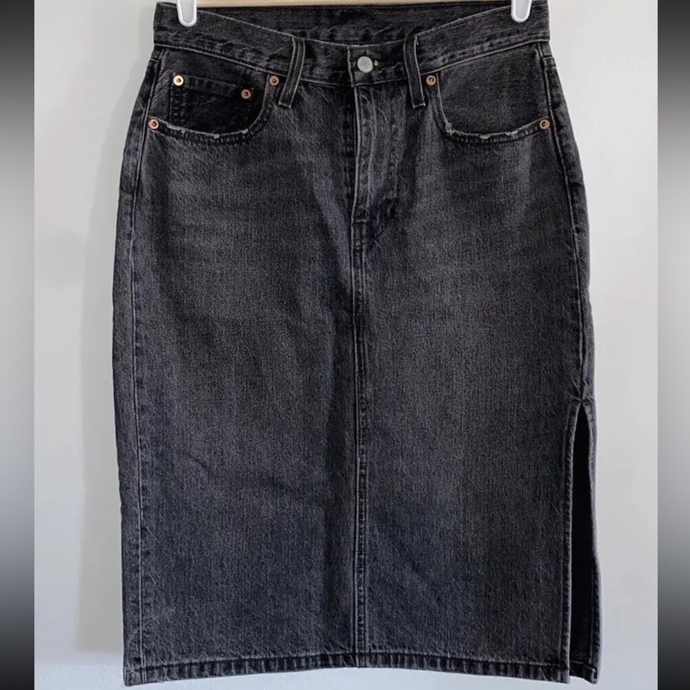 Levi’s Premium Midi Side Slit Skirt Black Denim Size 29 Womens